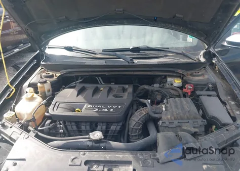 2011 Chrysler 200 Limited из США, поврежденный, VIN 1C3BC2FB1BN571866